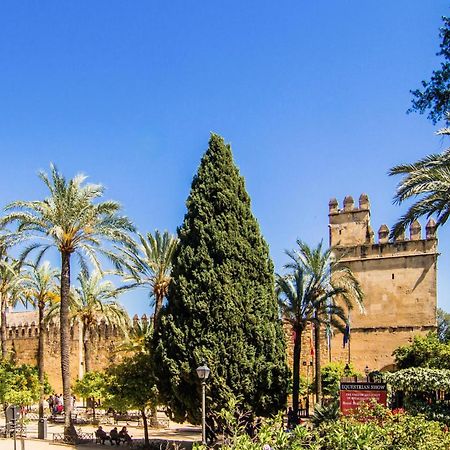 Lovely Apartment In Cordoba With Kitchen Exterior foto