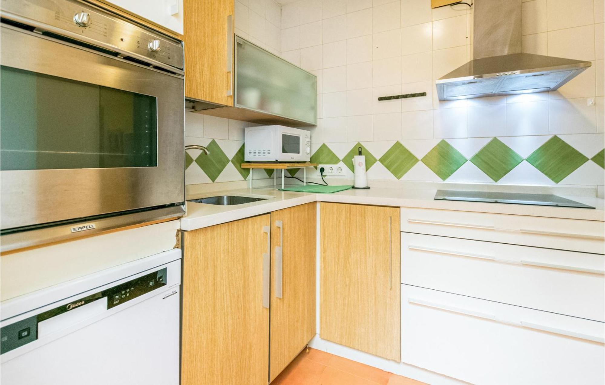 Lovely Apartment In Cordoba With Kitchen Exterior foto